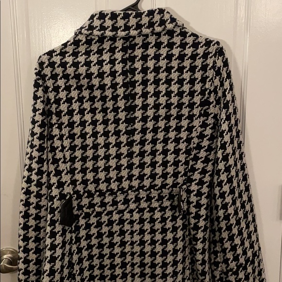 Body Central Women’s Business Wool/Polyester Blend Peacoat Sz XL fits like a S-M - Picture 2 of 2